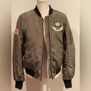 ✨HP✨ J2 Satin Bomber jacket in army green -junior sized XL